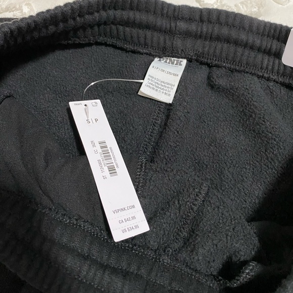 🆕 Victoria’s Secret PINK Ivy Fleece Curved Hem Shorts - Picture 7 of 13